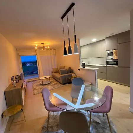 Modernos Residencial El Pinar *